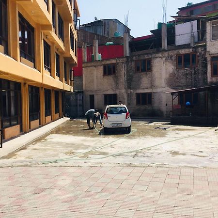 Kashmir Hill Town Hotel Srinagar  Ngoại thất bức ảnh