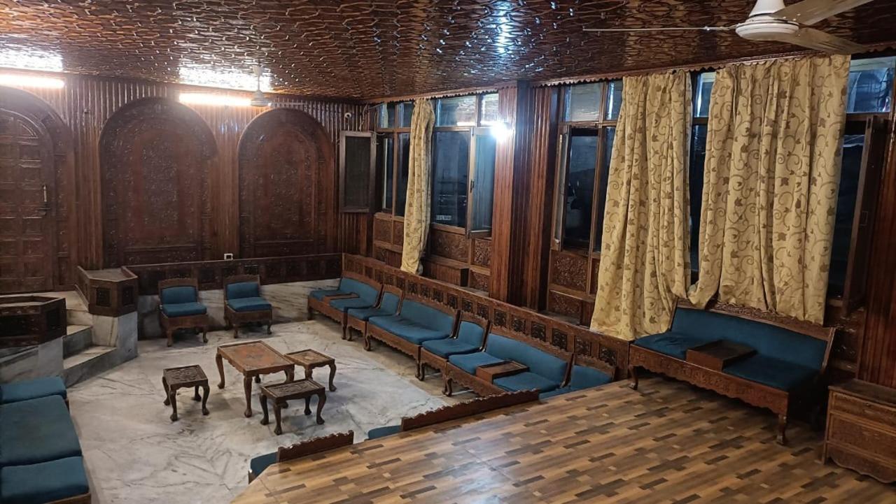 Kashmir Hill Town Hotel Srinagar  Ngoại thất bức ảnh
